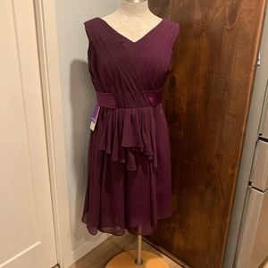 JJ’s house formal dress in wine